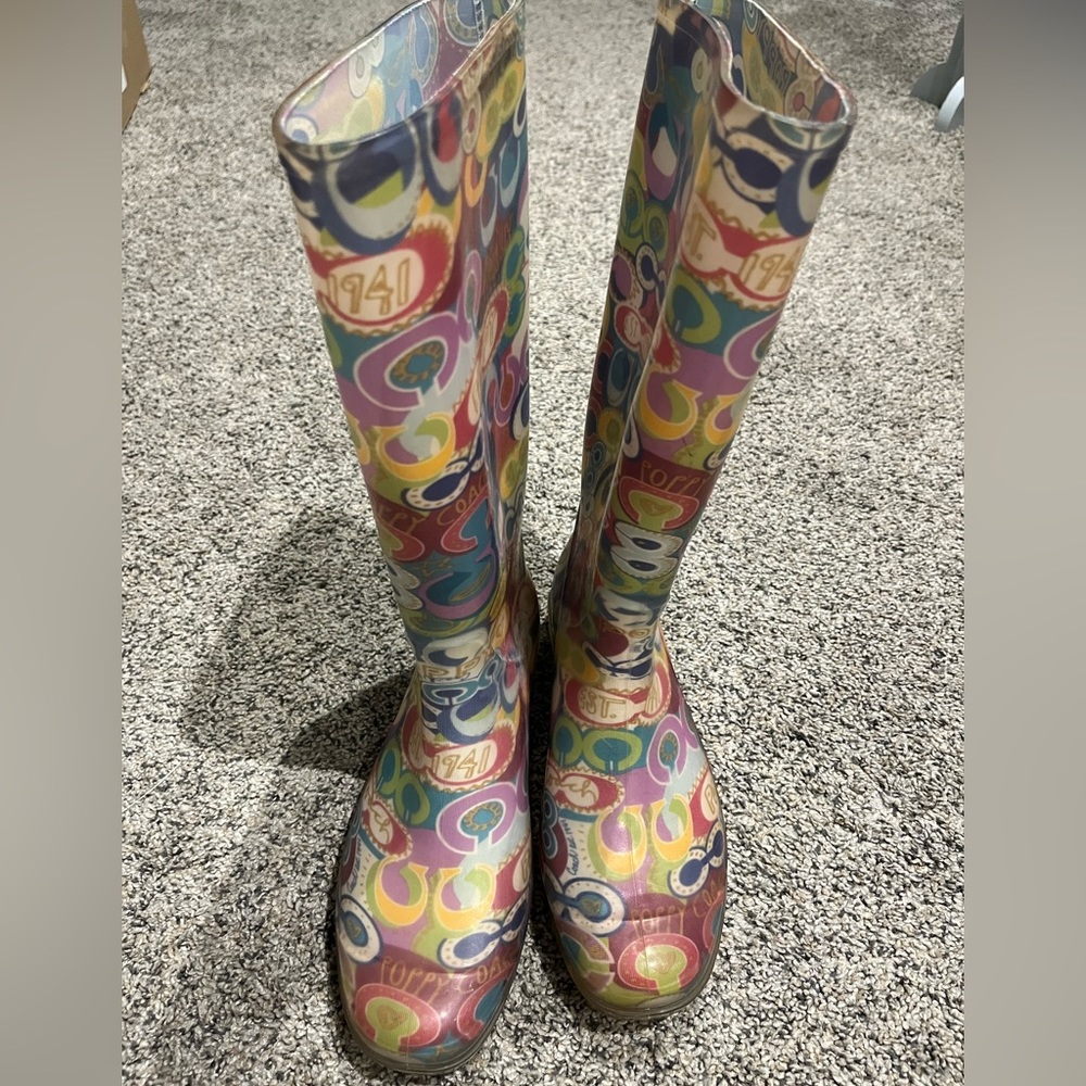 Coach Poppy Rain Boots size 7